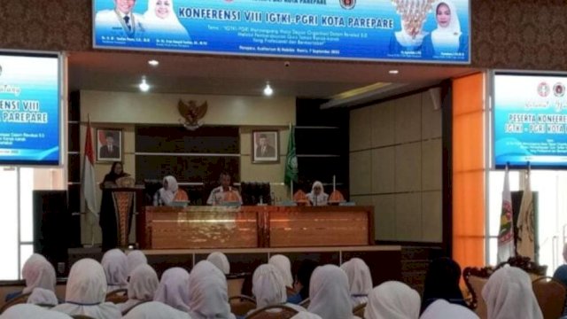 Ini Harapan Besar Ketua Tim PKK Erna Rasyid untuk Guru dan Paud 