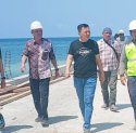 Tinjau Proyek Pelabuhan Taka Bonerate, Bupati Basli Ali Ingatkan Kontraktor Jangan Asal Kerja