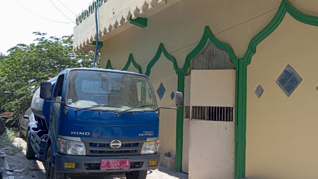 Penyaluran Air Bersih Bagi Pelanggan PAM Tirta Karajae Berjalan Baik, Pemenuhan Tangki Air Bersih Bagi Warga Non Pelanggan 