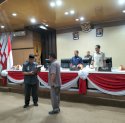 Wali Kota Parepare Serahkan Langsung Hadiah Kepada Kelompok Ternak dan Budidaya Perikanan Berprestasi Tahun 2023
