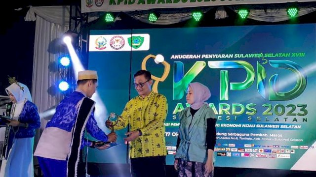 Lembaga Penyiaran Milik Pemkot Parepare Raih Dua Penghargaan KPID Award 2023