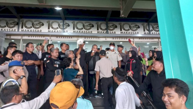 Pasar Butung Ricuh, Pengelolah dan Pedagang Adu Mulut dengan PD Pasar saat Sosialisasi