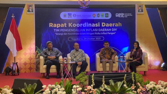 Pj Sekprov Sulsel, Andi Muhammad Arsjad, menjadi Narasumber di Rapat Tim Percepatan Inflasi Daerah (TPID) yang dilaksanakan di Hotel Grand Mercure Yogyakarta.