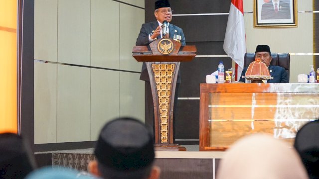 Lantik 10 Eselon IIB, Taufan Pawe Minta Integritas dan Pelayanan Terbaik 