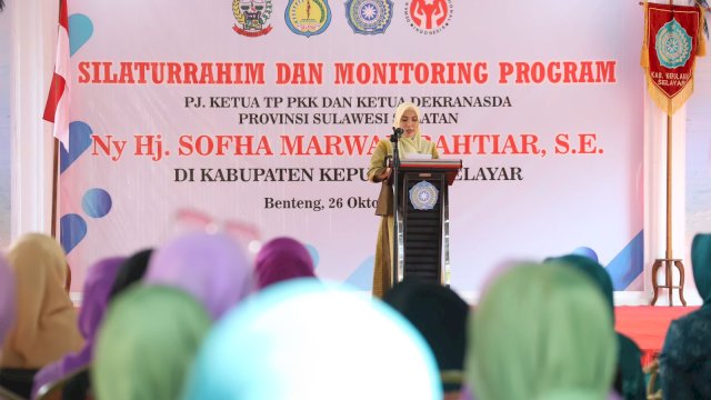 Pj Ketua TP PKK Sulsel sekaligus Ketua Dewan Kerajinan Nasional Daerah (Dekranasda) Sulsel, Sofha Marwah Bahtiar, berkunjung ke Kabupaten Kepulauan Selayar, Kamis, 26 Oktober 2023.