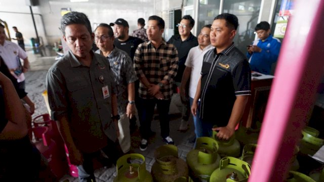 Kepala Dinas ESDM Provinsi Sulawesi Selatan (Sulsel), A Eka Prasetya, telah melakukan pemantauan penyaluran dan pendistribusian BBM dan Elpiji 3 kg bersubsidi di beberapa titik di Kota Makassar.