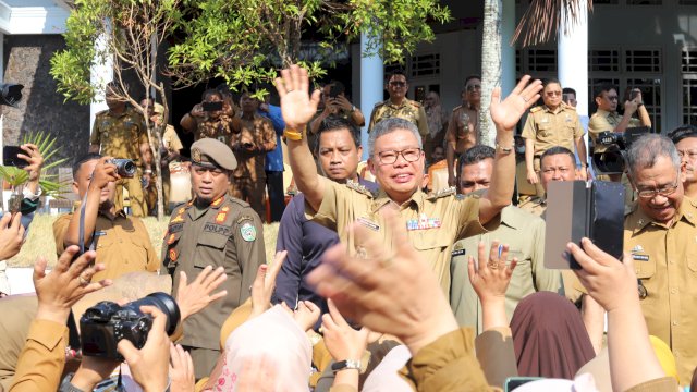 Pamit dari Jabatan Wali Kota Pare-Pare, Taufan Pawe Berlinang Air Mata