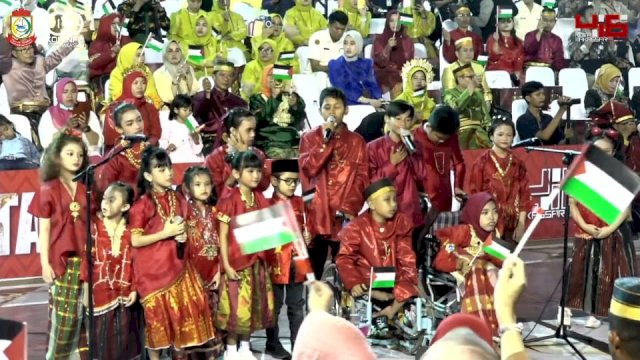 Bendera Palestina Ukuran Mini Ikut Meriahkan HUT ke 416 Kota Makassar 