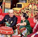 Silaturahmi ke Kedatuan Luwu, Bahtiar Baharuddin Dihadiahi Keris Sapukala