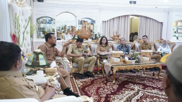 Gubernur Andi Sudirman Sulaiman mendorong untuk pengentasan Desa Sangat Tertinggal di Sulsel.