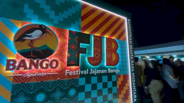 Festival Jajanan Bango 2023 yang berlangsung di Mall Pipo Makassar, Minggu (8/10/2023). (Foto: Gita/Portalmedia.id)