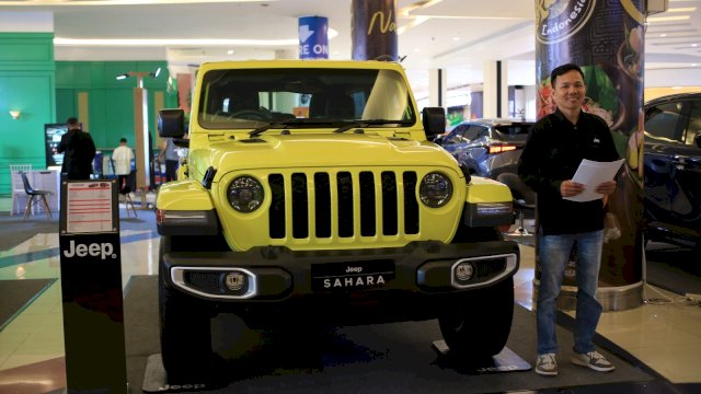 Kalla Kars Pamerkan Jeep Wrangler Sahara di Trans Auto Vaganza 2023