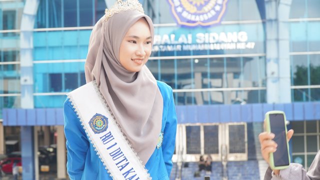 Mahasiswi Unismuh, Sebet Juara 1 Pemilihan Duta Wisata Kabupaten Gowa