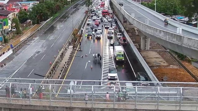 MMN Gerak Cepat Atasi Banjir Akibat Tumpukan Sampah di Sekitaran Jalan Tol Makassar