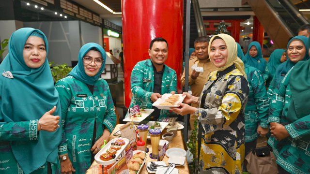 Gebyar Kreatifitas TP PKK dalam Pemanfaatan Pisang, yang dilaksanakan di Atrium Tokyo, Phinisi Point Mall, 4 - 5 Desember 2023.