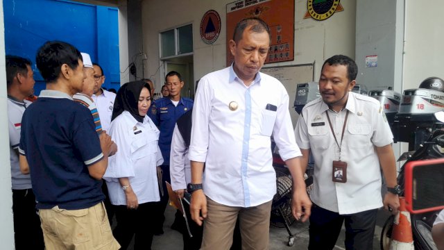 Hadapi Kesiapsiagaan Bencana, Akbar Ali Pantau Call Center Terpadu