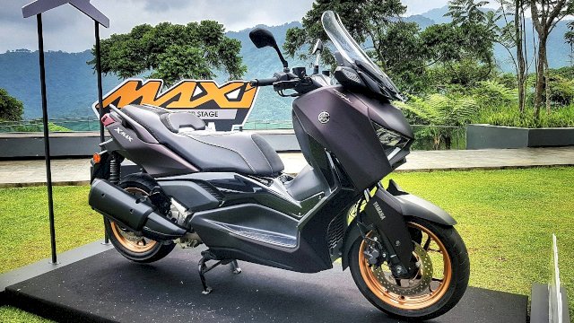 Penghujung Tahun 2023, Yamaha Luncurkan Varian XMAX Tech MAX 