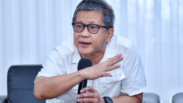 Jelang Debat Cawapres, Rocky Gerung: Publik Nantikan Kekonyolan Gibran