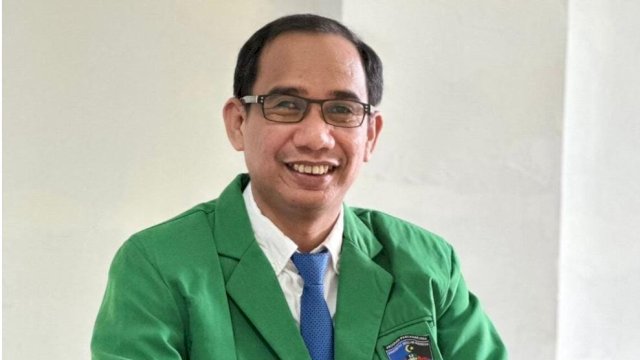 Ketua DPRD Makassar Rudianto Lallo Ujian Tesis Program Magister Hukum di UMI