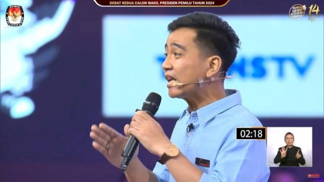 KPU Keluarkan Bantah Soal Beri Ear Feeder Contekan ke Gibran Saat Debat Cawapres