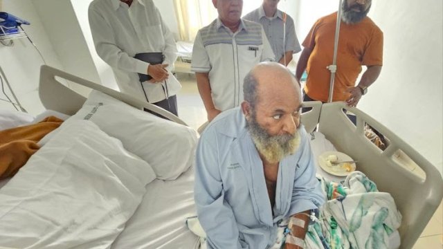 Lukas Enembe saat masih menjalani perawatan di RSPAD Gatot Subroto.