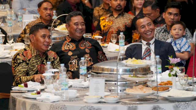 Malam Pisah Sambut Pangdam XIV Hasanuddin berlangsung meriah dan penuh keakraban, di Hotel Claro Makassar, Rabu malam, 3 Januari 2024.