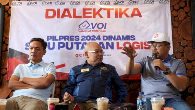 IST
NGOPI. Muhammad Qodari (pakai topi), saat Ngobrol Bareng (Ngobar) Biru Ceria-02 bertajuk 'Spirit Perjuangan Pilpres Sekali Putaran&rsquo;, di Rumah Besar Relawan Prabowo-Gibran, Jakarta Barat.
