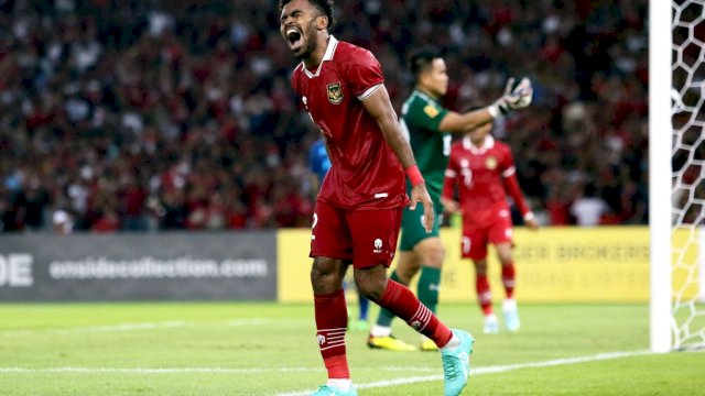 SEMATA WAYANG. Pemain PSM Makassar dan Timnas Indonesia Yakob Sayuri mencetak gol semata wayang Timnas Indonesia dalam laga uji coba kedua kontra Libya.