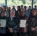 Bupati Indah Serahkan Ratusan Sertifikat Tanah Warga Bakka