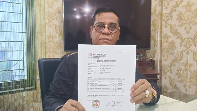 Ketua tim hukum AMIN Sulsel Tajuddin Rahman.