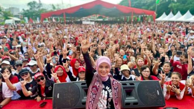 Istri Capres Nomor Urut 3 Ganjar Pranowo, Siti Atikoh Supriyanti