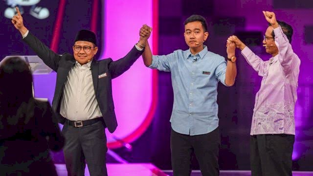 Tiga calon wakil presiden foto bersama usai debat pertama lalu.