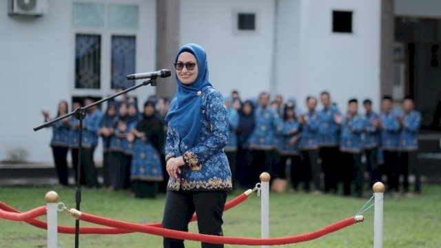 KESADARAN. Bupati Luwu Utara, Indah Putri Indriani saat menjadi inspektur upacara Hari Kesadaran Nasional