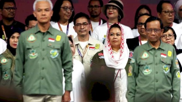 Ganjar Pranowo dan Mahfud MD