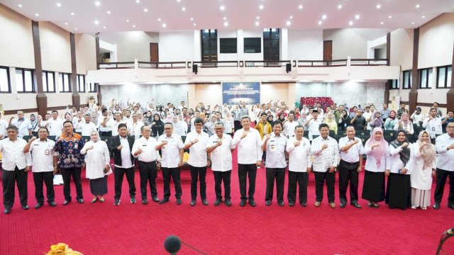 Penjabat Sekretaris Daerah Provinsi Sulsel, Andi Muhammad Arsjad, saat melaunching Gerakan Toilet Bersih, Sehat, Aman dan Nyaman Bersama Masyarakat Sulsel, yang dilaksanakan di Ruang Pola Kantor Gubernur Sulsel, Rabu, 24 Januari 2024.