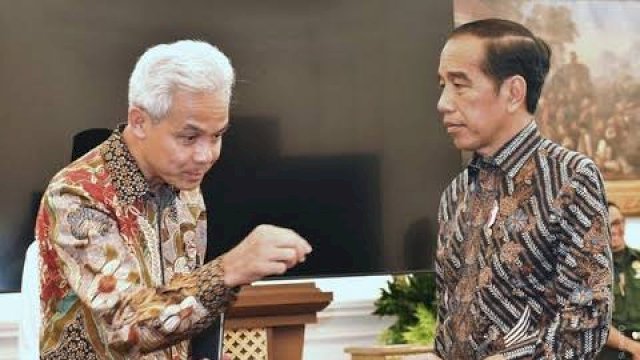 Ganjar Pranowo saat bersama Presiden Joko Widodo