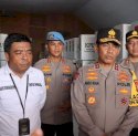 Kunker di Tiga Daerah, Kapolda Sulsel Bagi Sembako dan Sidak Gudang Logistik KPU