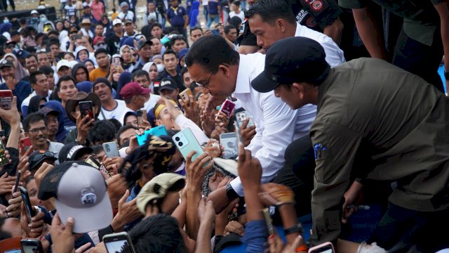 Capres nomor urut 1 Anies Baswedan saat kampanye di Kota Parepare.