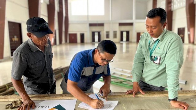 PT Vale Bantu 500 Kursi Gedung Serbaguna Sorowako