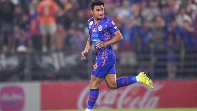Kapten&nbsp;Timnas Indonesia,&nbsp;Asnawi Mangkualam, banjir pujian usai debut manis di&nbsp;Port FC.