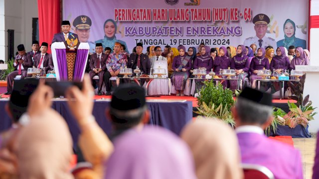 Pj Gubernur Sulsel Bahtiar Baharuddin, pada peringatan Hari Ulang Tahun (HUT) Kabupaten Enrekang ke-64, yang dipusatkan di Kantor Bupati Enrekang, Senin, 19 Februari 2024.
