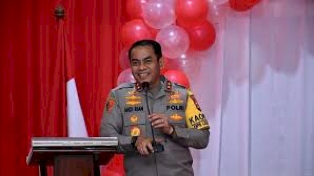 Kapolda Sulsel Irjen Pol Andi Rian R Djajadi