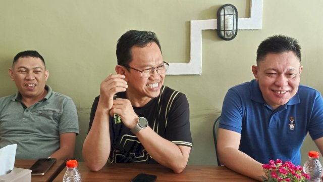 Wakil Ketua Umum DPP PPP Amir Uskara (tengah).