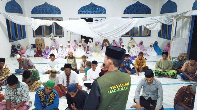  Tingkatkan Kualitas Keagamaan Masyarakat, LAZ Hadji Kalla Penuhi Kebutuhan Dai' di Desa Binaan