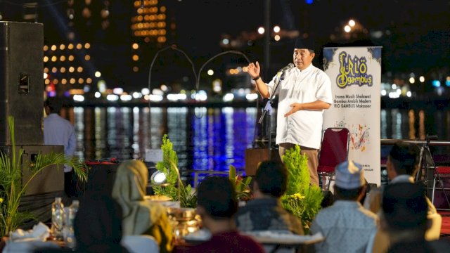 Penjabat Gubernur Sulsel, Bahtiar Baharuddin pada buka puasa bersama dengan eks Narapidana Teroris, di Lego-Lego CPI Makassar.