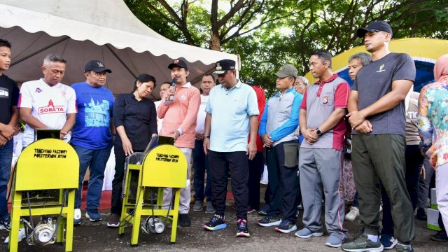 HIBAH. Kementerian Perindustrian terus mendorong unit pendidikan vokasi binaannya dapat menjalin kerja sama dengan sektor industri.