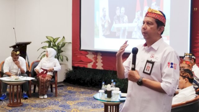 Kepala OJK Sulselbar, Darwisman