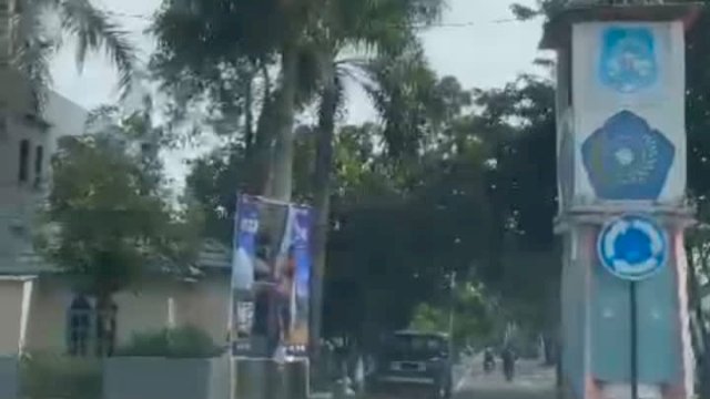 Alat peraga calon Bupati Sidrap Syaharuddin Alrif dirusak OTK. Ist