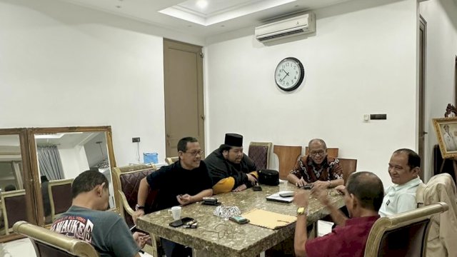 Pertemuan Muhammad Surya dan IAS di Jl Batu Putih, Kamis (11/4/24) malam.