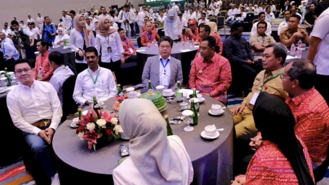 Sekretariat Dewan Perwakilan Rakyat Daerah (DPRD) Kota Makassar ikut menghadiri Rakorsus bersama Pemkot Makassar.